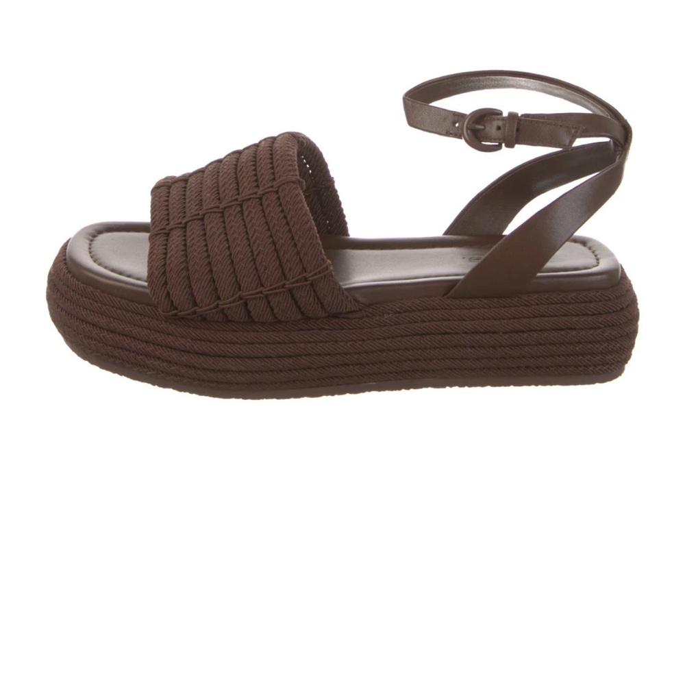 Vince Brown Leather Sandals with Ribbed Straps